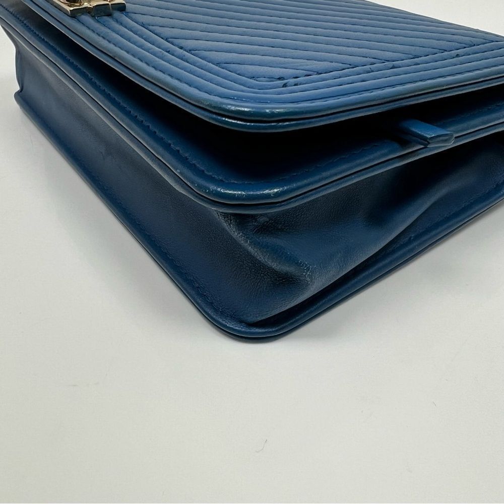 CHANEL Boy Chanel V-Stitched Lambskin Chain Wallet in Blue - Picture 6 of 12
